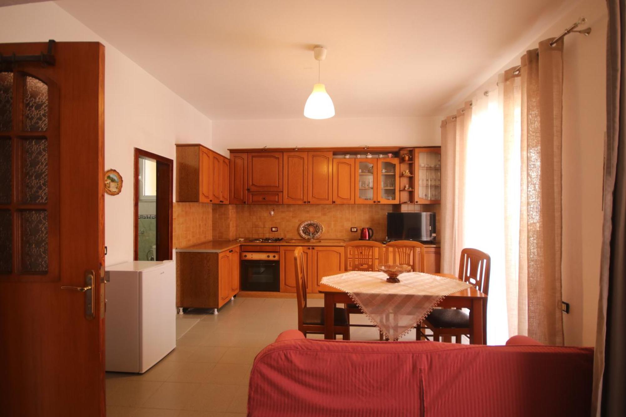 Viron Apartament Himare